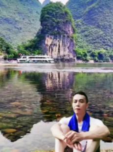 拯救吉他手男孩